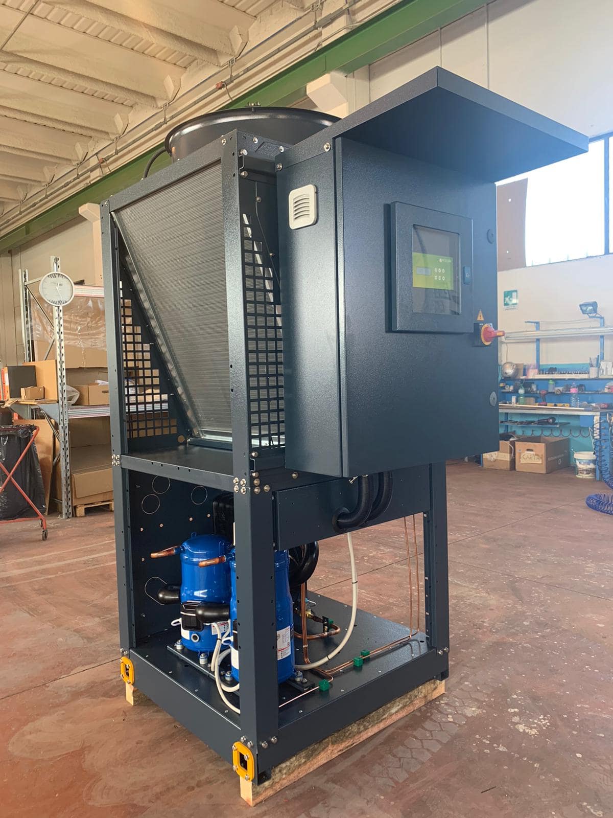 Picture R545b R452B and R454B series: the highest efficiency in the smallest space ...